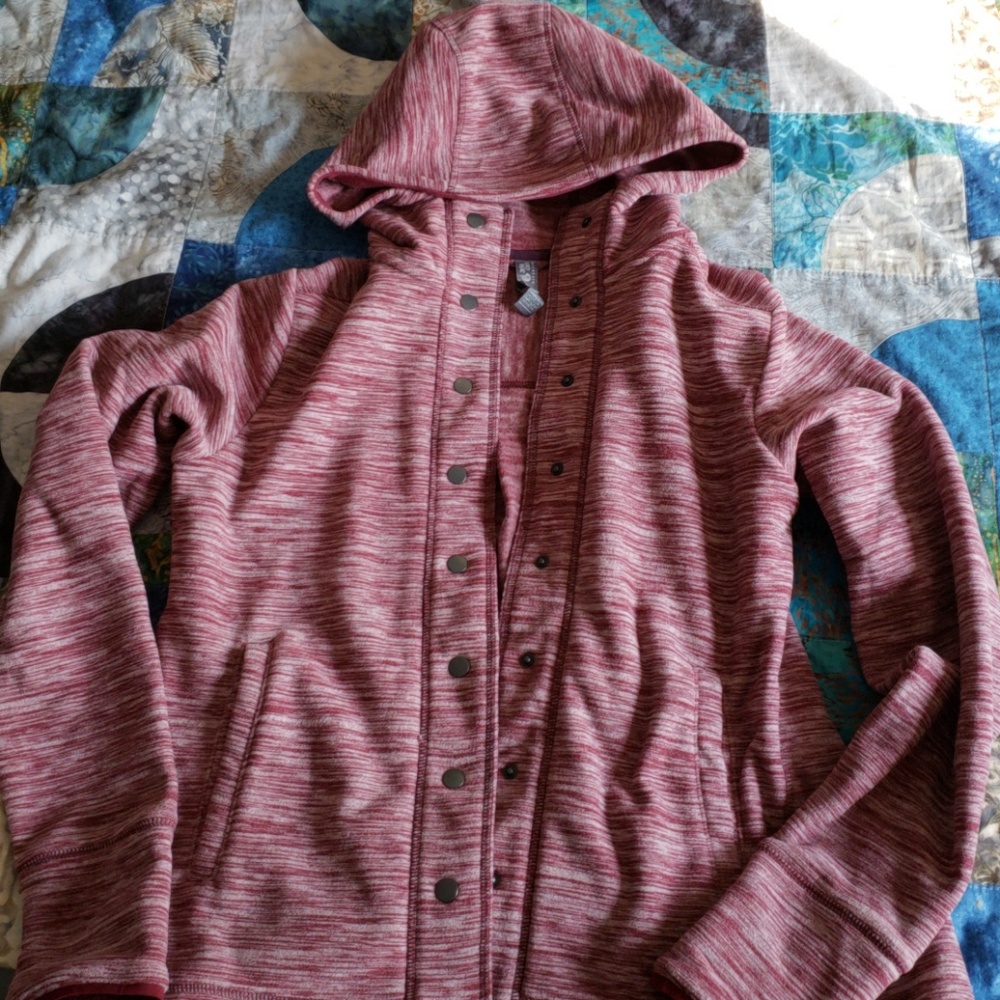 Maroon snow pass hoody